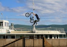 Jump / ***