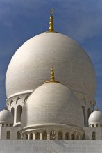 Sheikh Zayed Mosque in Abu Dhabi / ***