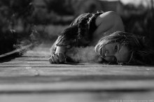 s m o k e / Photographer: Sergey Kondratev 
Model: Dasha Zaytseva
© 2006

www.fotoinstinct.ru