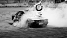 BMW / ***
