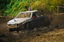 From dirt to the championship / ***