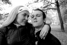 Love him while he was alive ... / ********