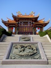 Staircase to the temple / ***
