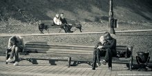 on benches / *****