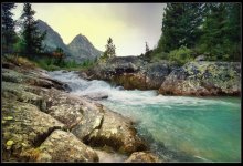 On the shore of an emerald river / ***