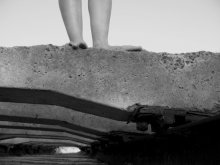 feet / ***