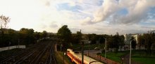 Train / ***