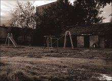Running / ***