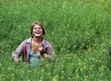 Girl flower fields / ***