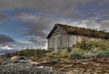 Hut of trolls. / ***