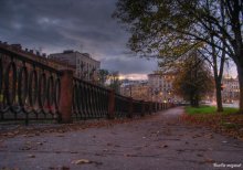 Autumn / ***