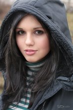 hood / ***