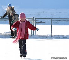 Figure skating / ***