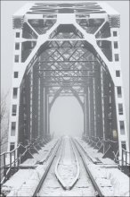 The Iron Bridge. / ***