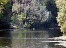 River flows. / ***