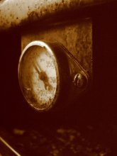 barometer / 561620356