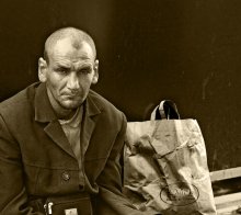 Portrait of the homeless / ***