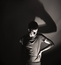 [Das Spiel mit Licht] / ***