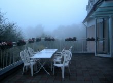waiting for breakfast / ***