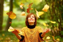 Playing with leaves / ***