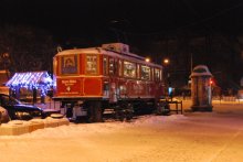 old tram / ***