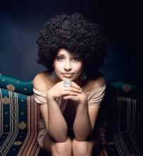 Portrait / *****