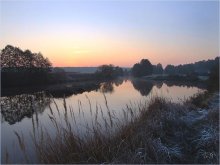 Dawn on the river, Rita / ***