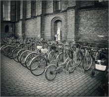 Guarded parking lot ... / ***