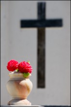 Kladbischenky vase on a background of tombstone / ***