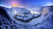 Moldovan village at night / http://bolucevschi.com/