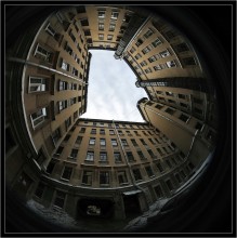 Petersburg courtyard / ***