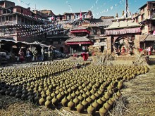 Potter\'s Market / .....