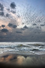 Only sky, only the sea ... / ***