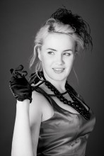 Anna / ***