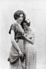Girlfriends / http://bolucevschi.com/