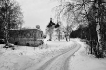 Vologda. The road to the temple / ***