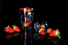 Still life with strawberries. / ***