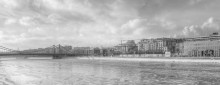 B/W City / ***