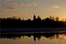 Easter Dawn / ***