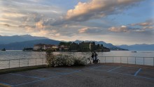 Silhouettes in the landscape / ***