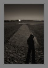 The road to the temple / ***