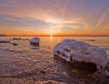 ... No ice ... / ***