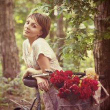 She loved the yellow flowers / http://soul-portrait.com/
