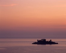 Island / ***