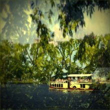 [ Somewhere on the Mississippi River ] / ***