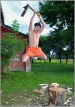 Flying lumberjack. / ***