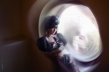 Portrait of a girl in a turban / ***