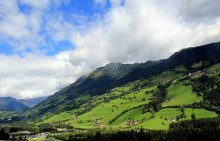 Alpine scene. / ***