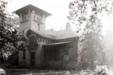 Pansky Hause / ***