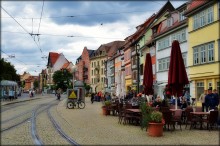 Color street / uliza v Erfurte
http://www.youtube.com/watch?v=KELpCmqgErk&feature=related